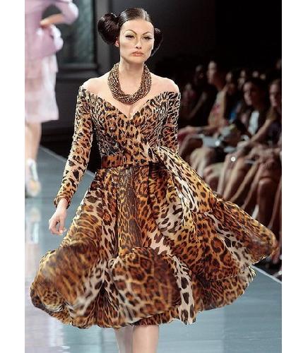 Alfabetul Fashionistului. Afla ce imbraci toamna aceasta.